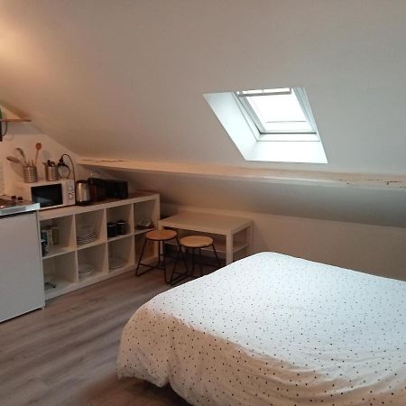 Appartement Sous Les Toits De Dinan Extérieur photo