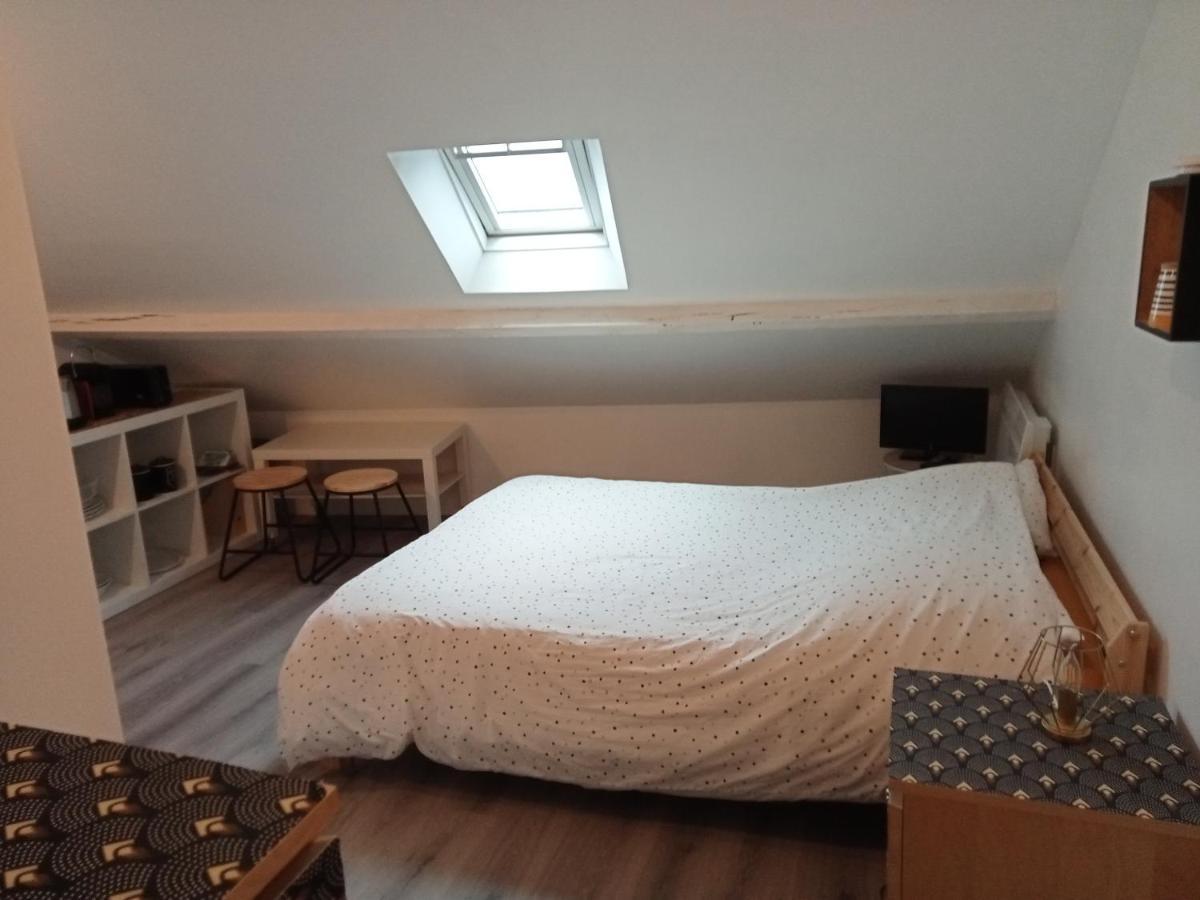 Appartement Sous Les Toits De Dinan Extérieur photo